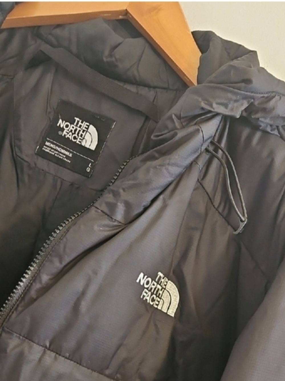 The North Face Men’s Black Insulated Hooded Jacket